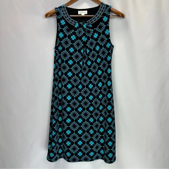 Little Black Dress with Pop of Color Sleeveless  Dress Size M Shift Sheath - Picture 2 of 16